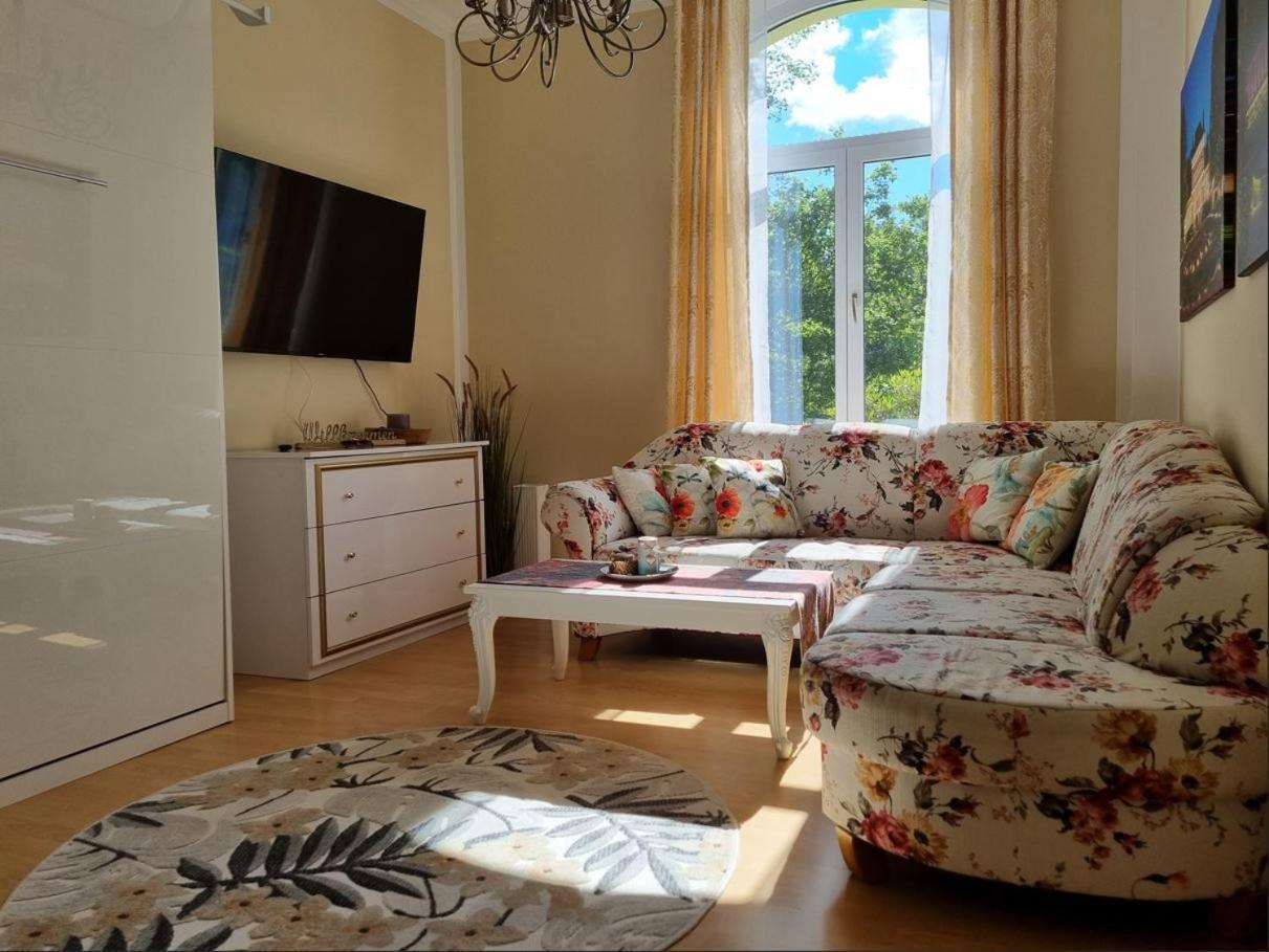 Apartment Fuerst Metternich In *